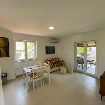 Maris Appartement Premantura